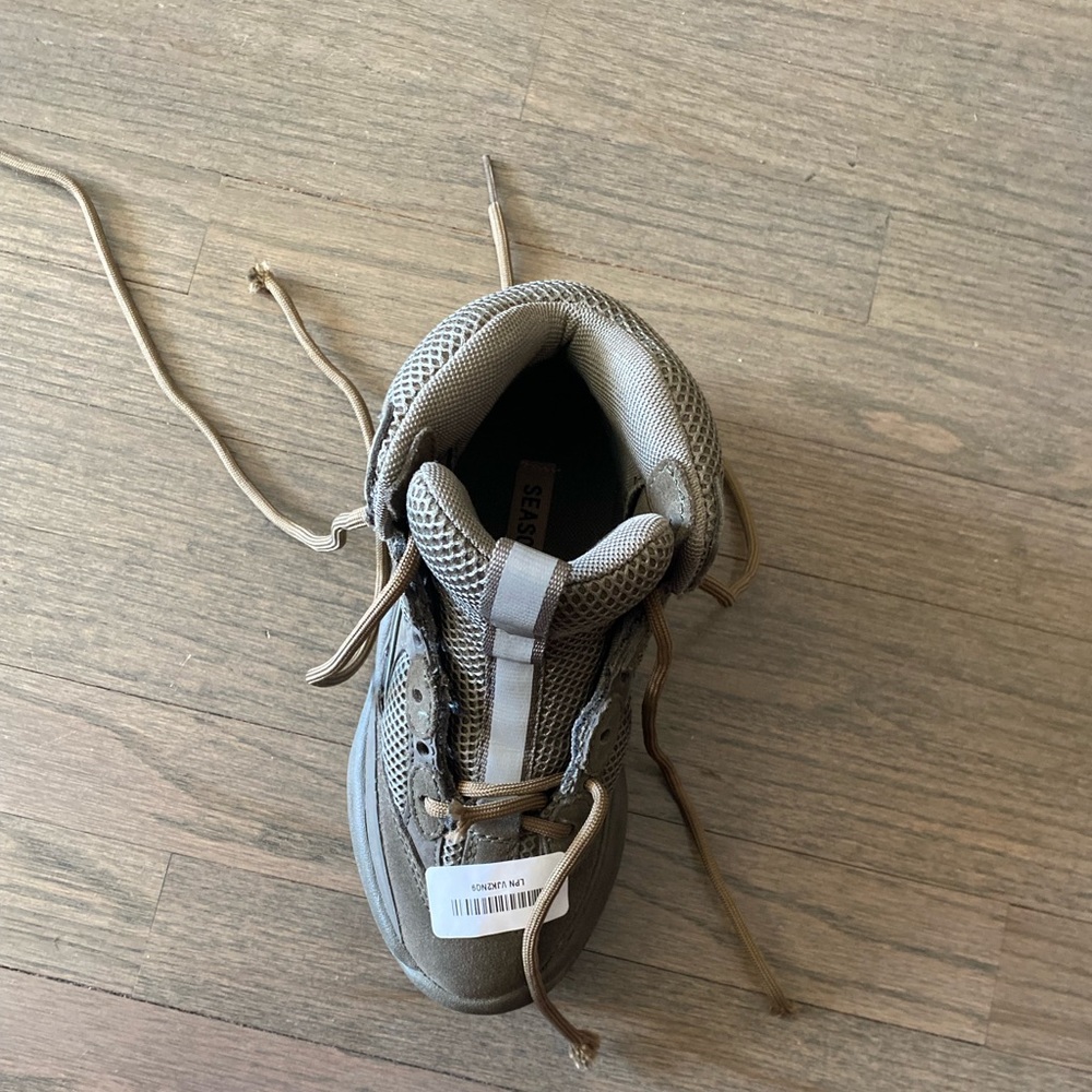 Yeezy Wakame Boots